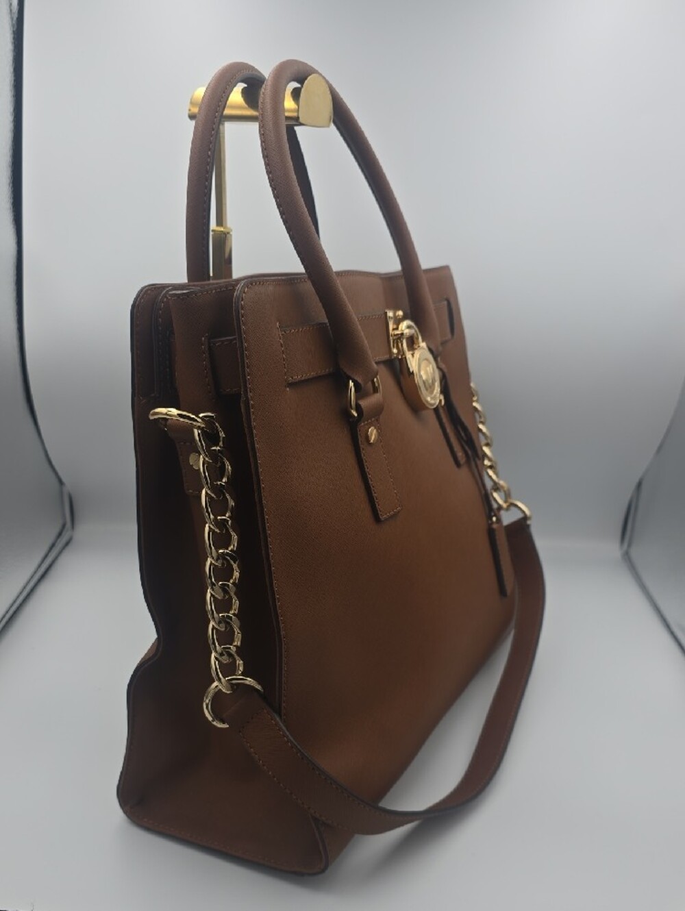 Michael Kors Brown Leather Large Hamilton Satchel W/ Gold Hardware (NWOT)✨️🤎✨️ - Picture 6 of 11